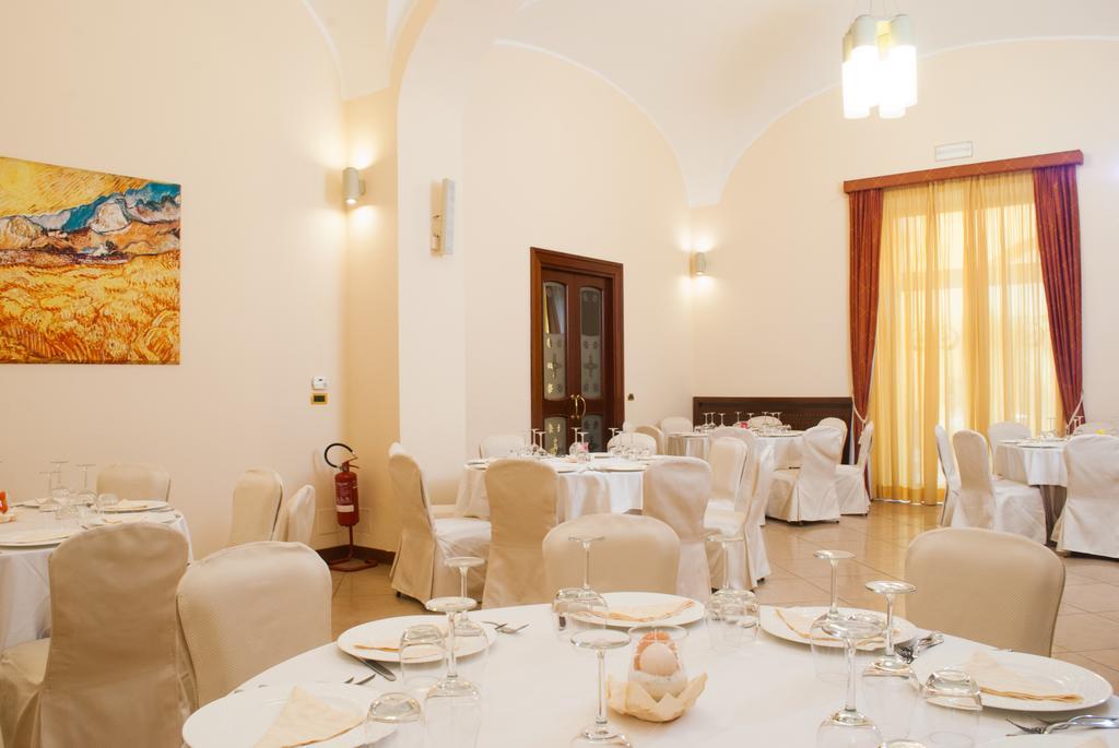 Le Cheminee Business Hotel Napoli מראה חיצוני תמונה